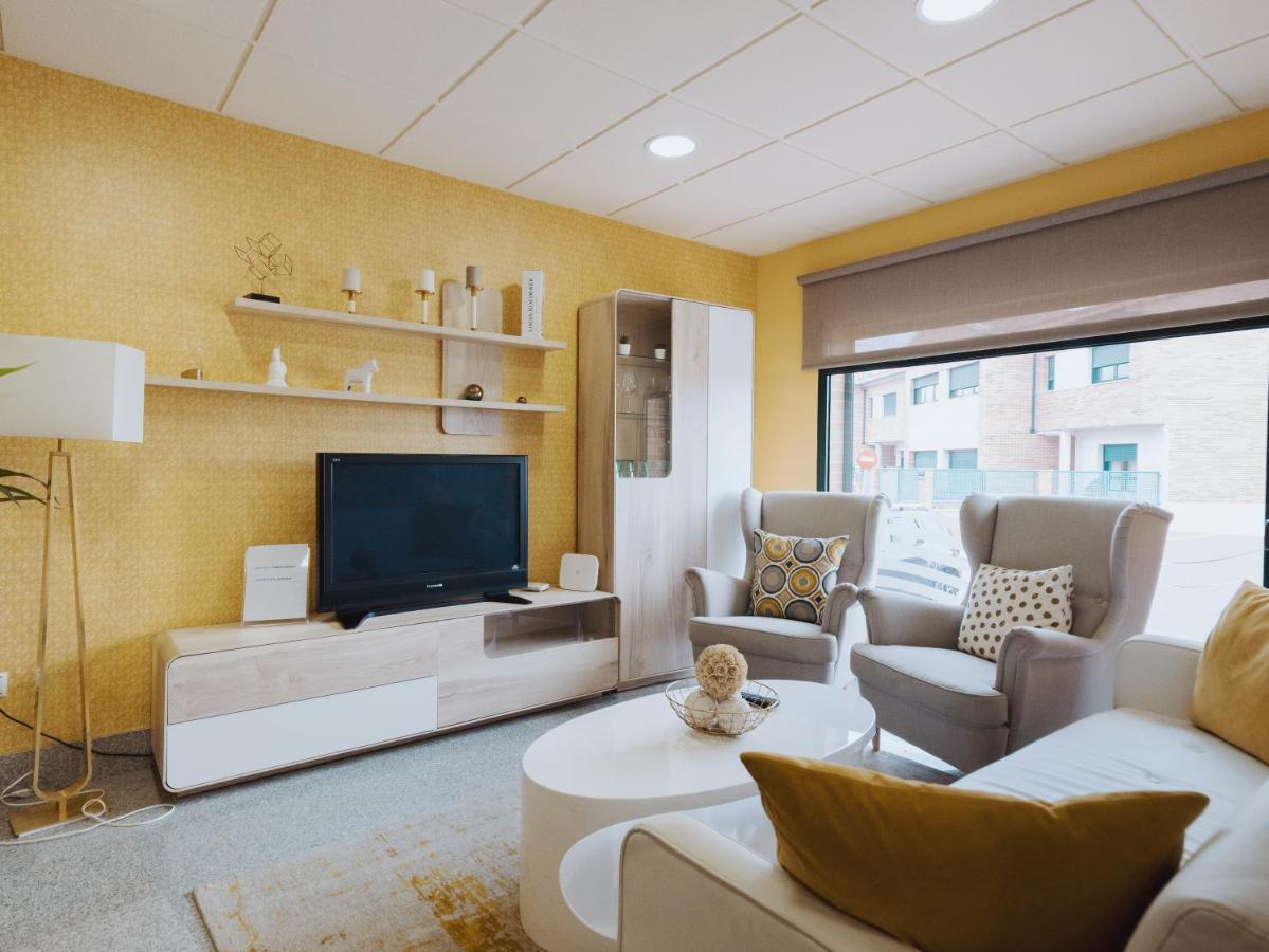 Apartamento "Campo Carmen" トルデシリャス エクステリア 写真